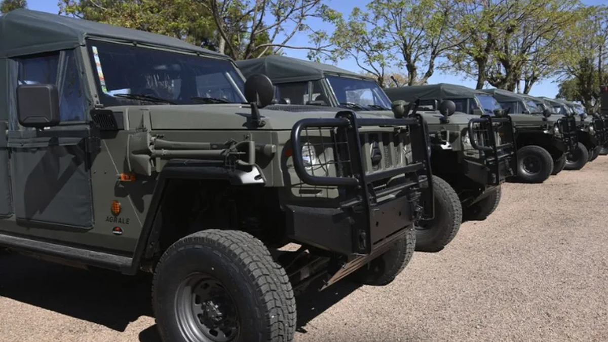 Gobierno cambió el decreto y se liberarán los 89 vehículos todoterreno del Ejército que no estaban autorizados para circular