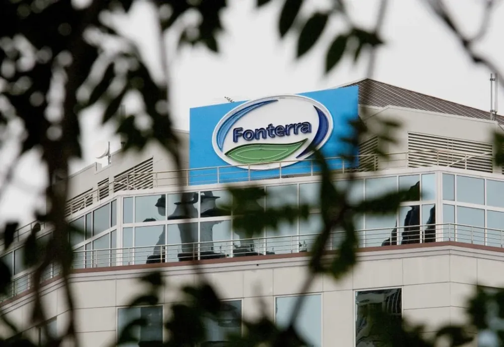 Los contratos a futuro de los dos tipos de leche en polvo en Fonterra muestran tendencias a la baja