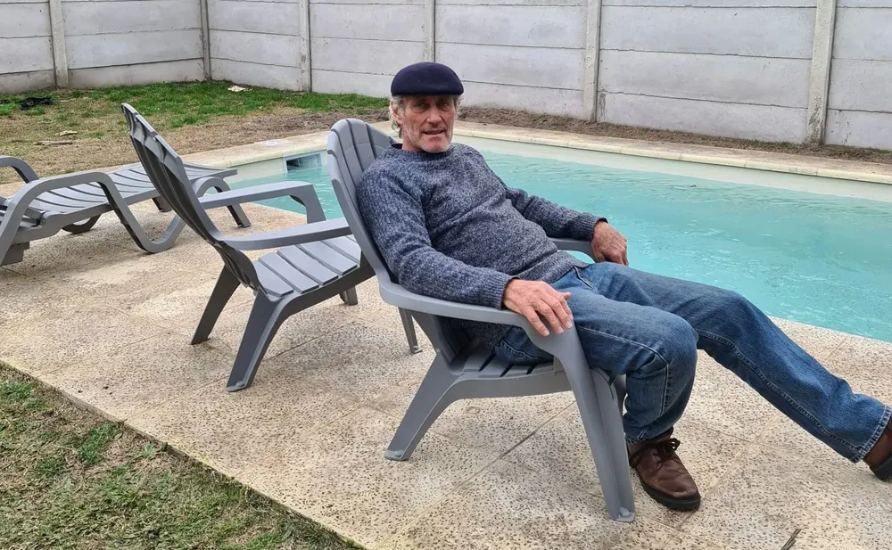 Gualberto Velichco en la casa de uno de sus hijos, en Solymar