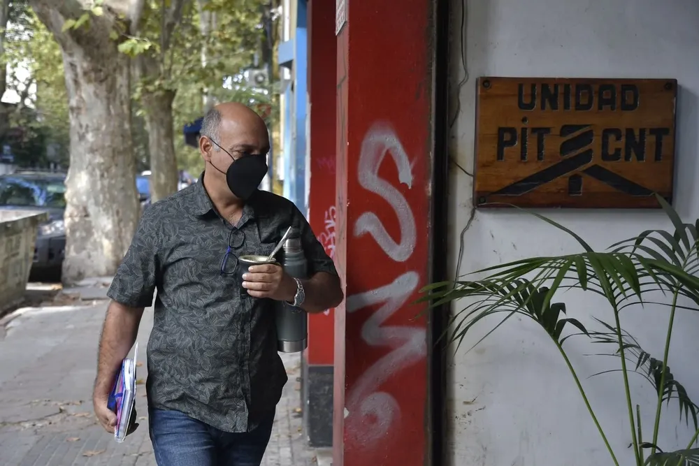 El presidente del PIT-CNT compareció ante el Secretariado de la central este jueves.
