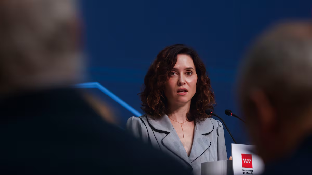 El Gobierno acusa a Isabel Díaz Ayuso de hacer una oposición de cloaca