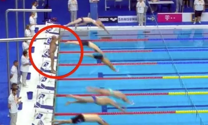 El nadador que conmovió a todos por su minuto de silencio