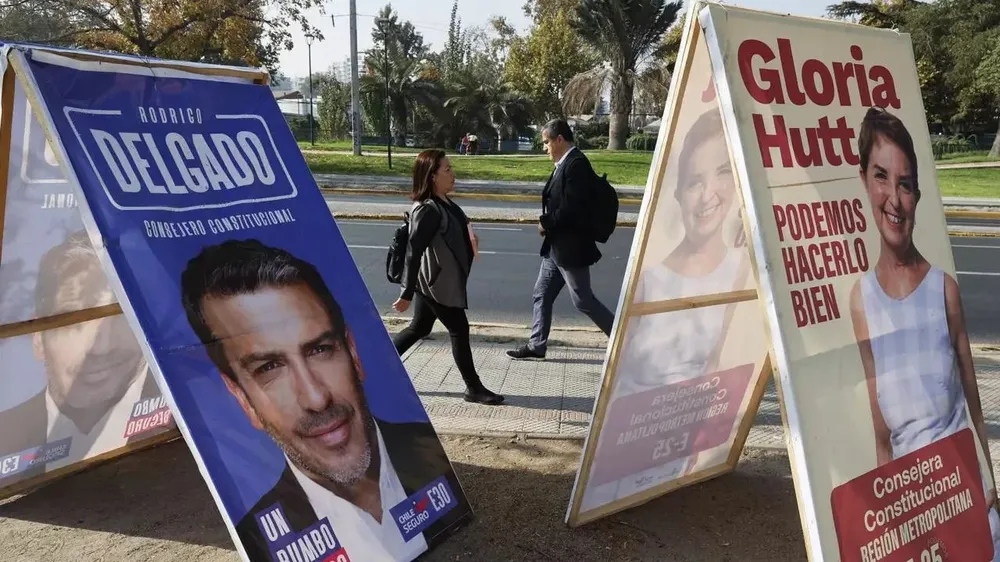 El voto obligatorio será emitido por 11 millones de empadronados, que elegirán entre cinco listas.