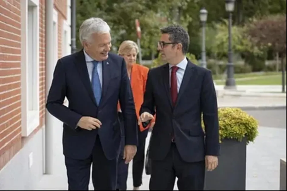 El ministro de Presidencia y Justicia, Félix Bolaños con el comisario europeo de Justicia, Didier Reynders