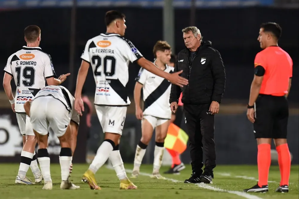 Mario Saralegui se va de Danubio