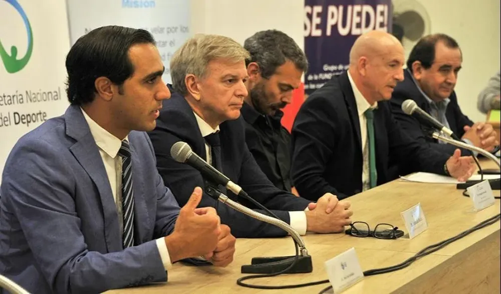 Satdjian y Bauzá en la presentación de actividades por Día Mundial de la Actividad Física