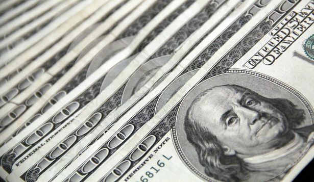 Los billetes de dólares de 1974 con una estrella junto al número de serie se venden a buen precio en las subastas. Pexels