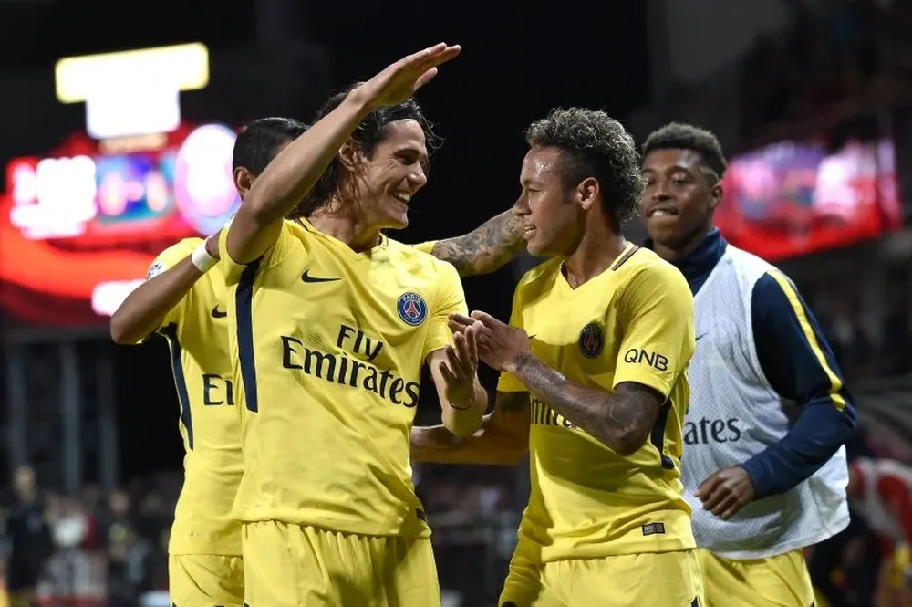 El festejo de Cavani y Neymar