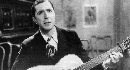 Carlos Gardel uno de los grandes exponentes del peinado a la gomina.