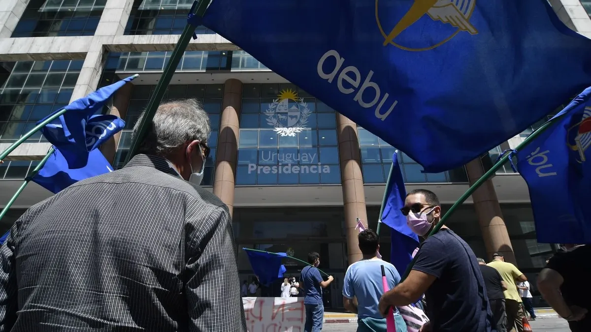 Hay paro nacional en todos los bancos privados desde el mediodía