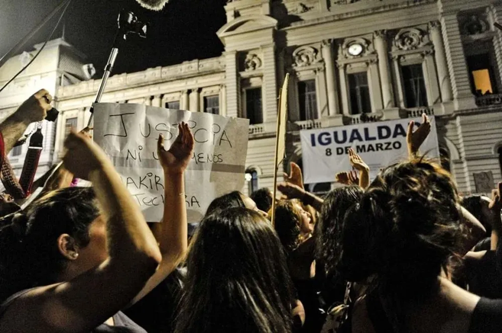 El proyecto habilita penas de hasta 30 años de prisión