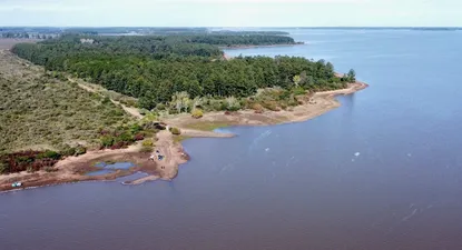 El puerto de barcazas se construirá en la desembocadura del arroyo Itapebí en el Río Uruguay