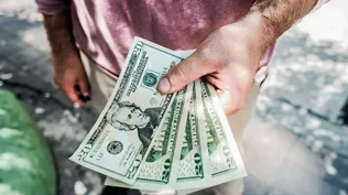 Argentina: el dólar blue imparable se vende a 164 pesos