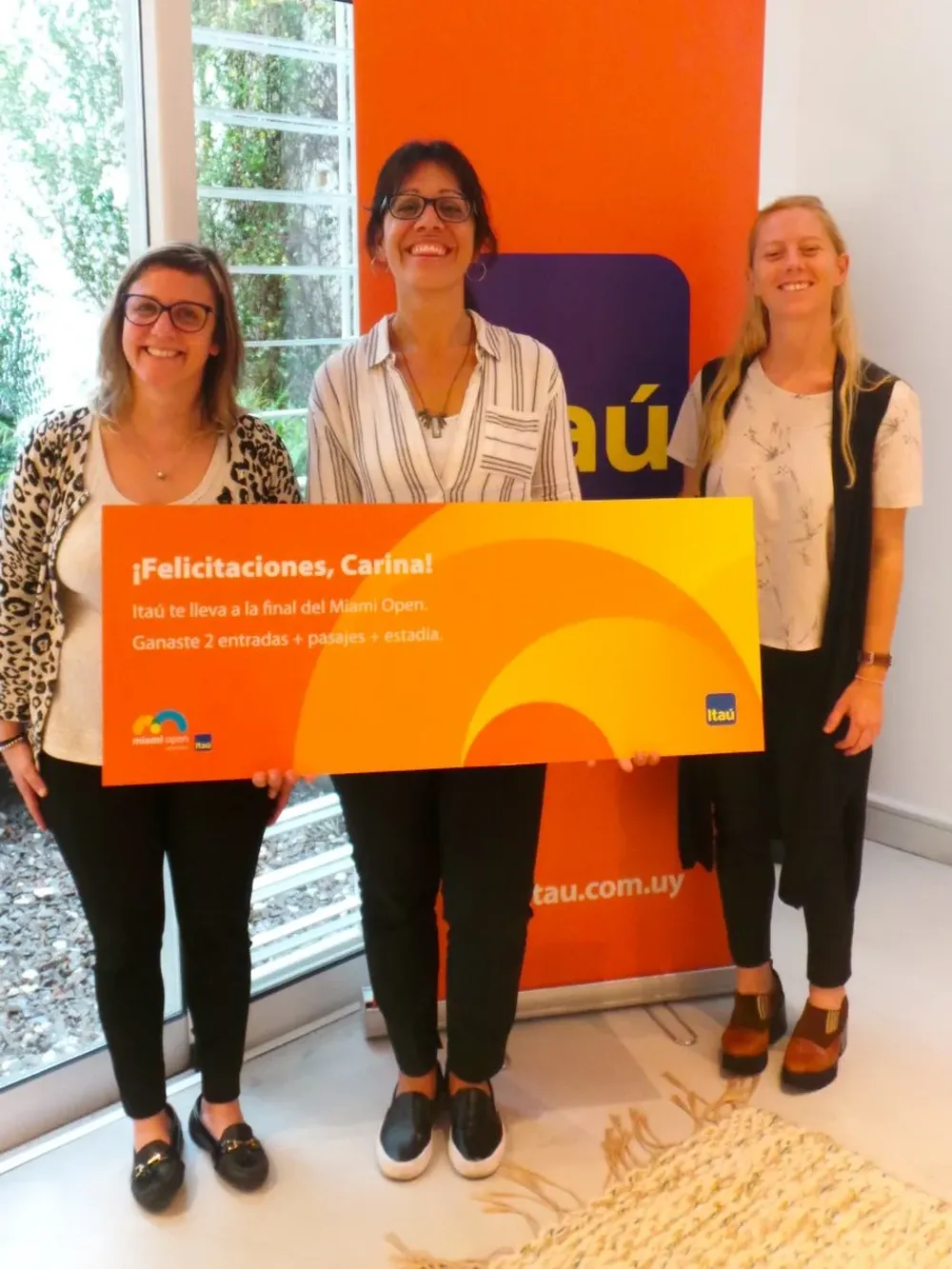 Victoria Balliva Alberti (escribana), Carina longo (ganadora), Lucía Fynn de Redes Sociales Itaú