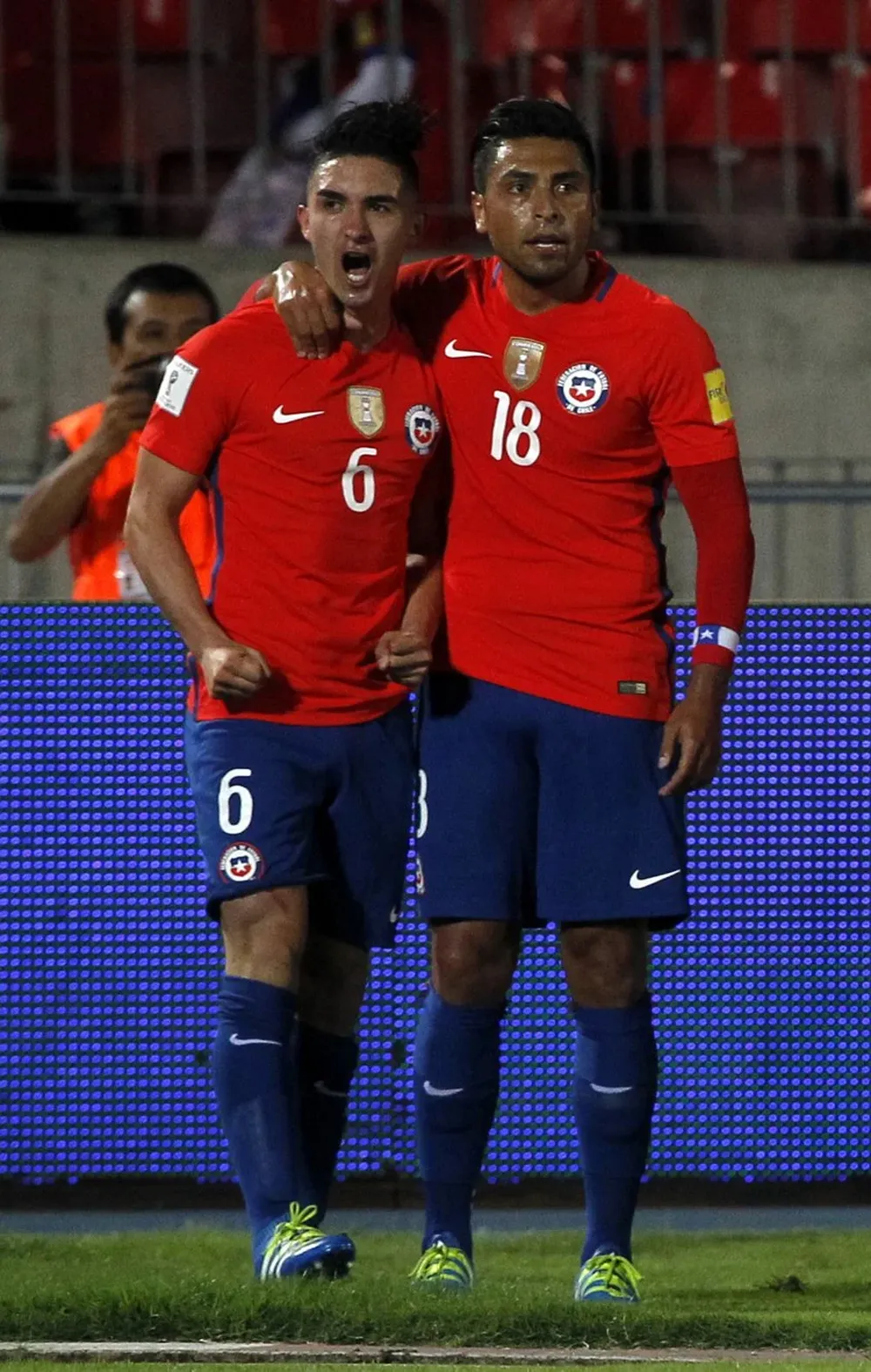 Felipe Gutiérrez celebra su gol