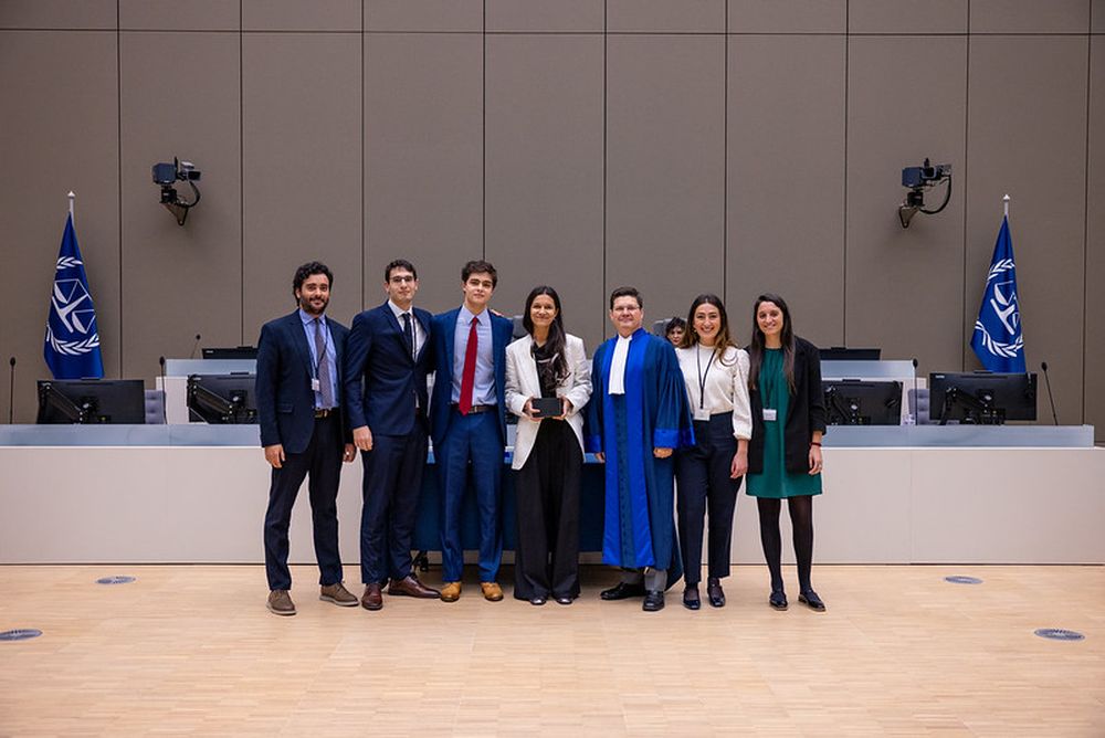Estudiantes de la Facultad de Derecho ganaron concurso