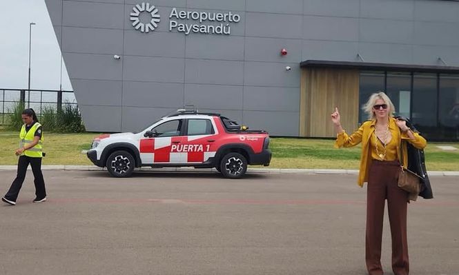 “Una tormenta de nieve y tres vuelos cancelados”: la odisea de la diseñadora uruguaya Gabriela Hearst para llegar a Uruguay