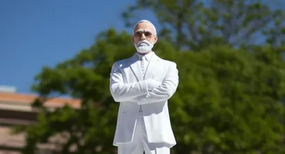 “Salgan del edificio, no hay respuestas en el edificio”