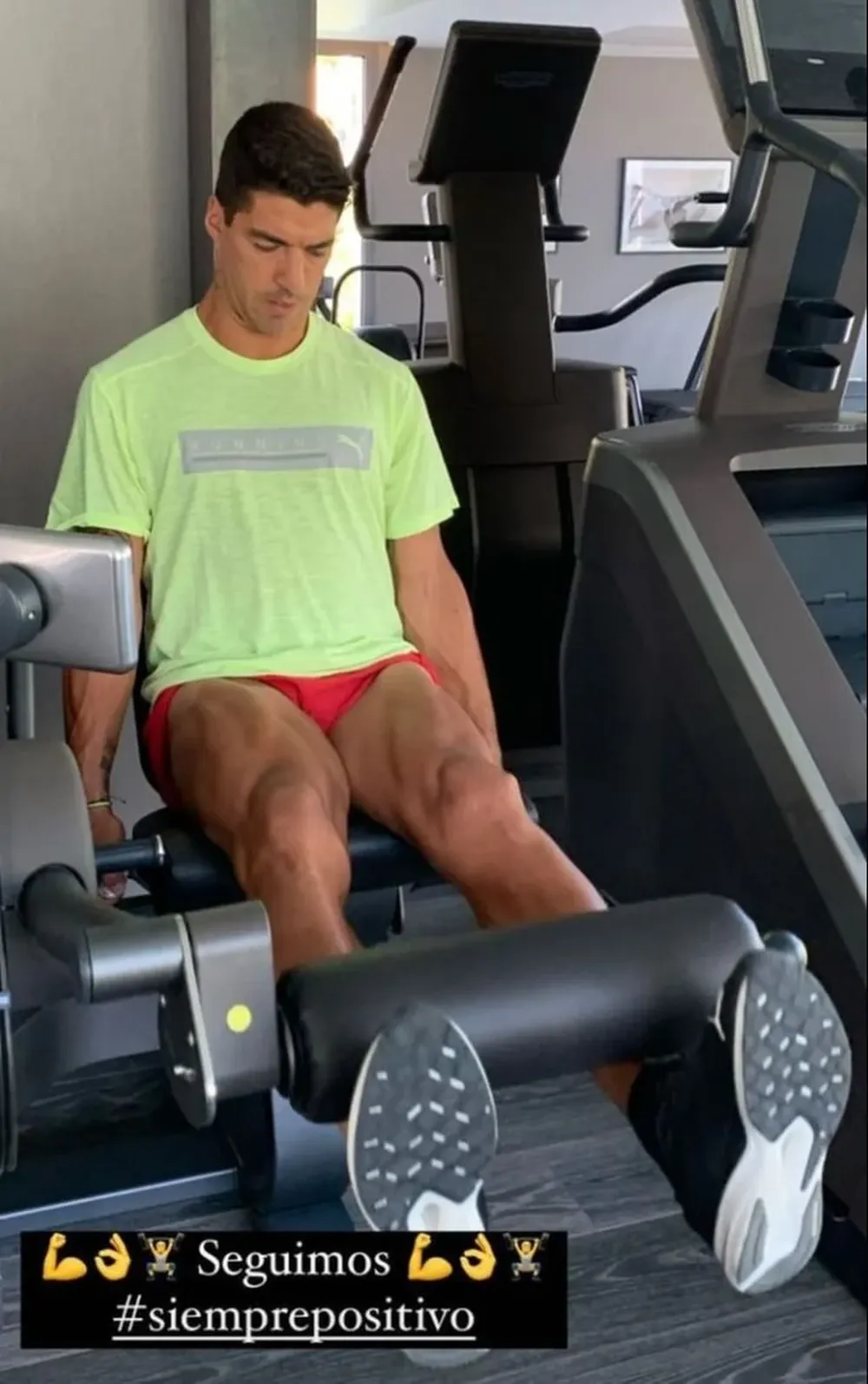 Luis Suárez entrena en su casa