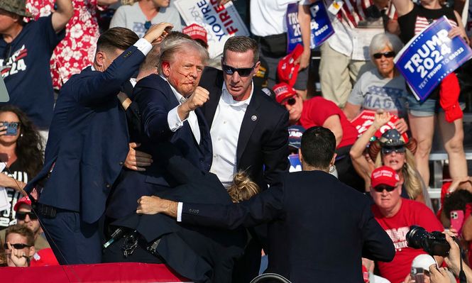 Trump sólo sufrió una herida en su oreja en el ataque de julio en Butler