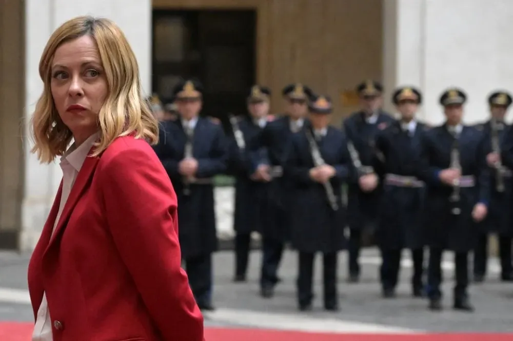 El partido de la ultraderechista Giorgia Meloni, Hermanos de Italia, se perfila como el más votado en su país.