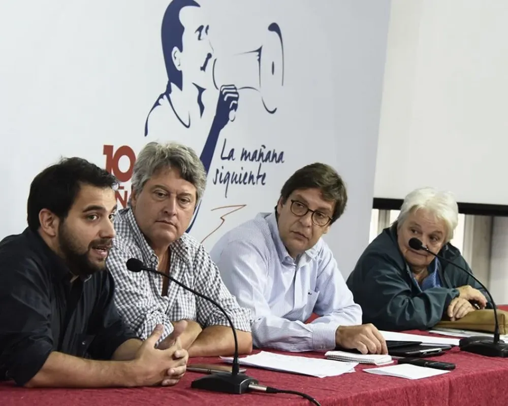 Conferencia de prensa del Frente Amplio
