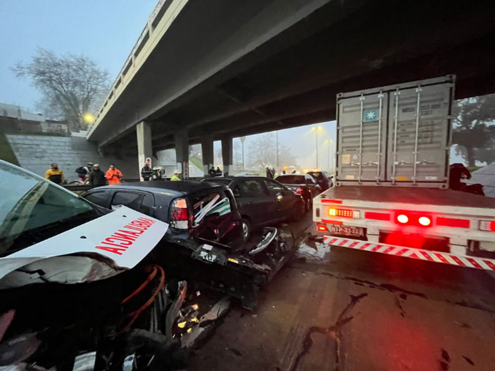 Choque múltiple entre ocho autos en los accesos de Montevideo
