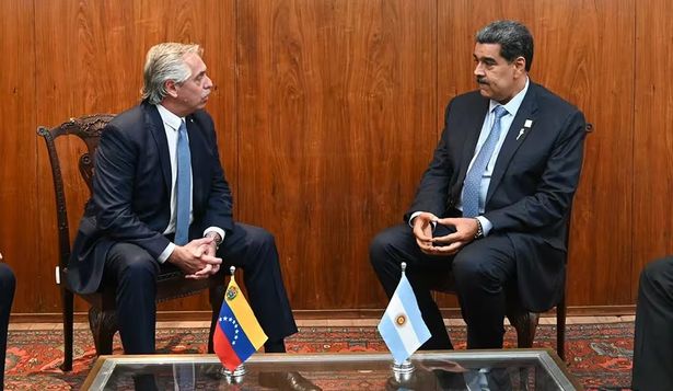 Fernández recibió el pedido del régimen de Maduro y finalmente optó por suspender su visita.