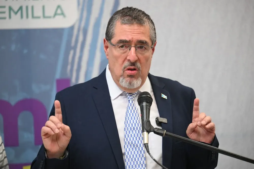 El presidente electo de Guatemala denunció que existe un golpe de estado en marcha destinado a impedir su asunción al poder