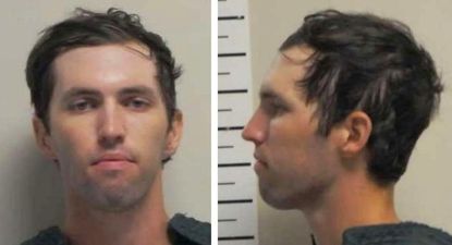Foto de frente y de perfil de Tyler Robinson.