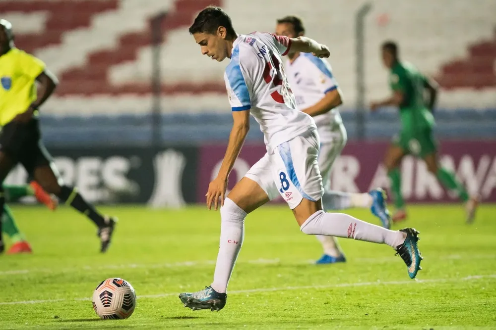 Cándido es el lateral tricolor en la era Cappuccio