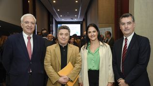 Banque Heritage organizó un desayuno para conversar sobre liderazgos antisistema