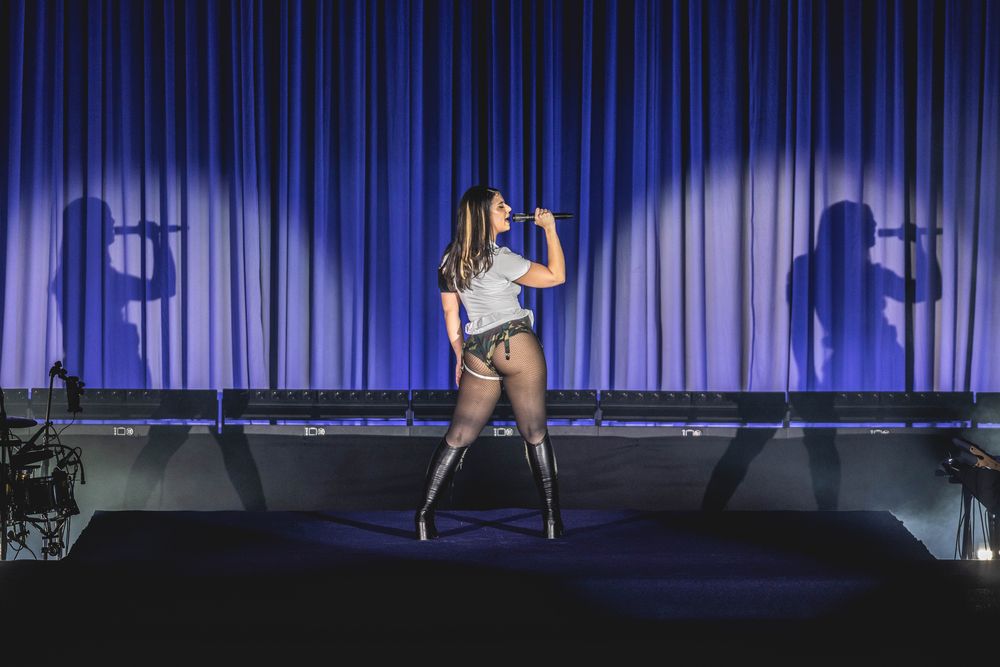 Nathy Peluso durante el show en el Teatro de Verano