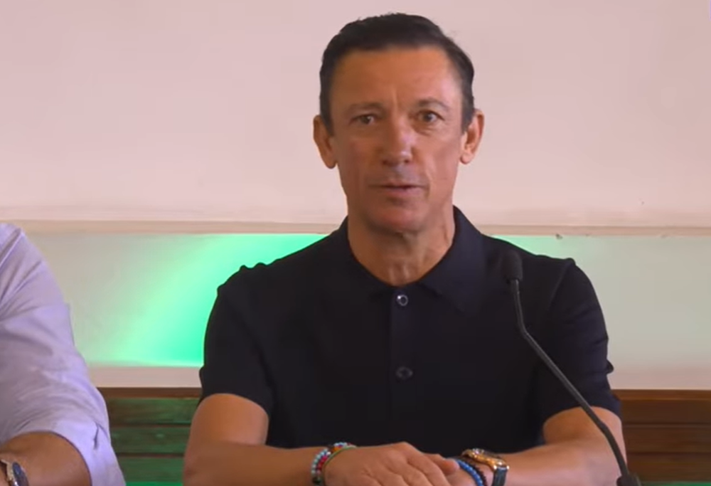 Frankie Dettori en el lanzamiento del Ramírez 2026