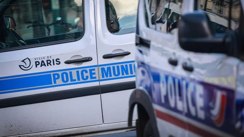 Coches de la Policía de París.