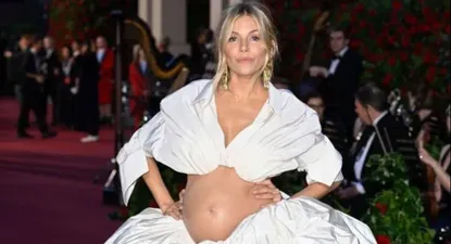 La segunda hija de Miller nacerá este mes, según Vogue.