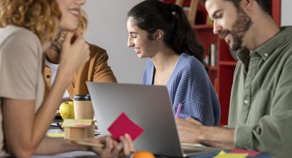 Entre los empleados de cristal, más salud mental y una nueva concepción de liderazgo: cómo las nuevas generaciones transforman el mundo laboral en Uruguay
