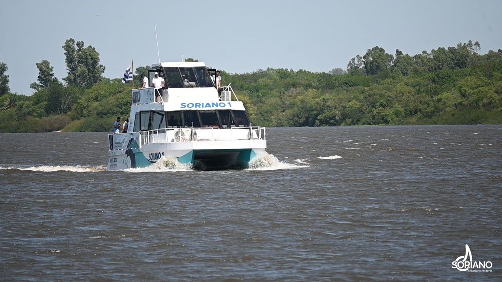 Paseos en catamarán en Mercedes