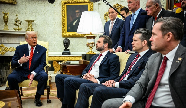Trump y su equipo de seguridad nacional ante la encrucijada de las negociaciones con Irán.