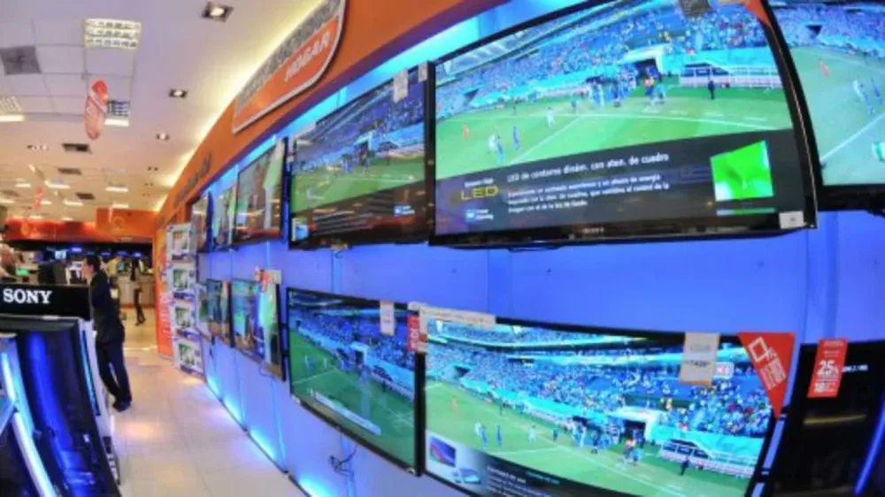Venta de televisores en local comercial. (Foto archivo)