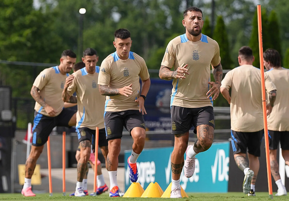 La Selección Argentina llegó a New Jersey para enfrentar a Chile por la Copa América