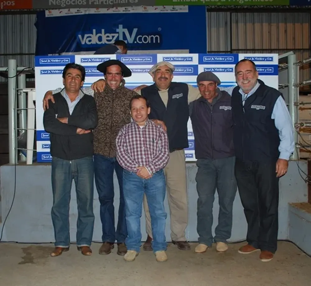 El equipo del escritorio José A. Valdez y Cía que trabajó en la feria
