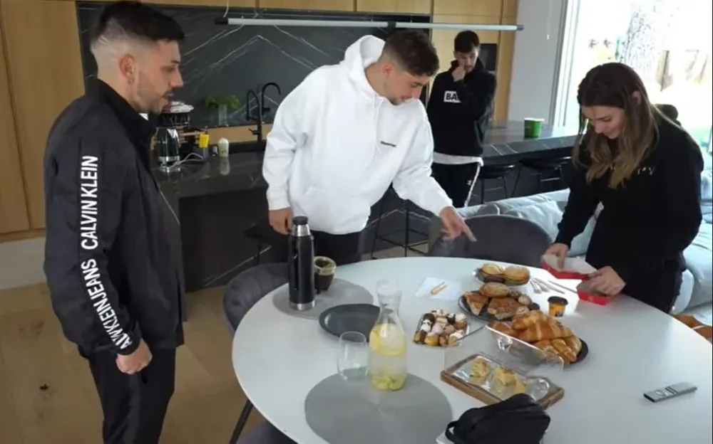 Fede Valverde y Mina Bonino en entrevista con DJ Mariio