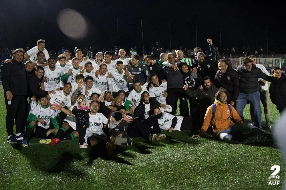 Racing ganó el viernes a la noche y logró el ascenso a la Primera división