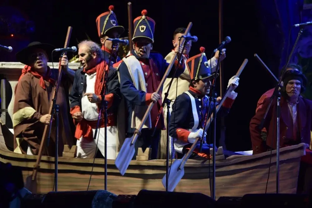 Momosapiens en el concurso de 2017 en el Teatro de Verano.