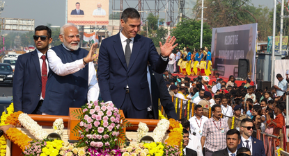 El primer ministro indio, Narendra Modi, junto al presidente del Gobierno español, Pedro Sánchez.