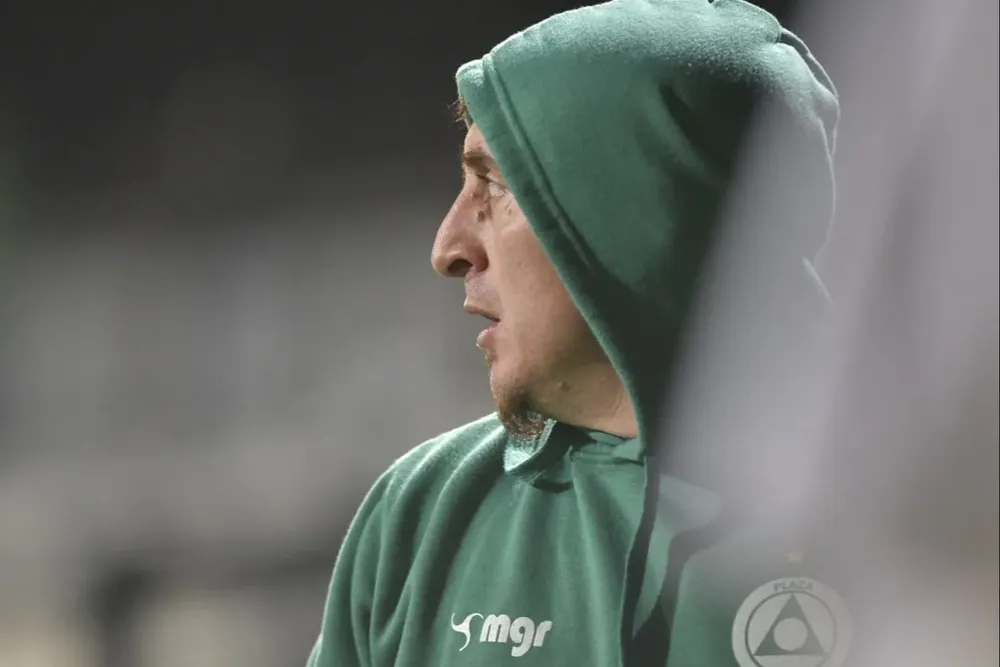 Cristian Rodríguez juega en el torneo de OFI