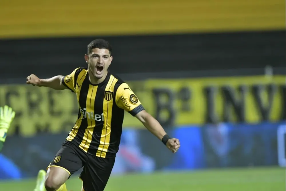 La boca llena de gol en uno de sus ocho tantos que ha convertido hasta ahora