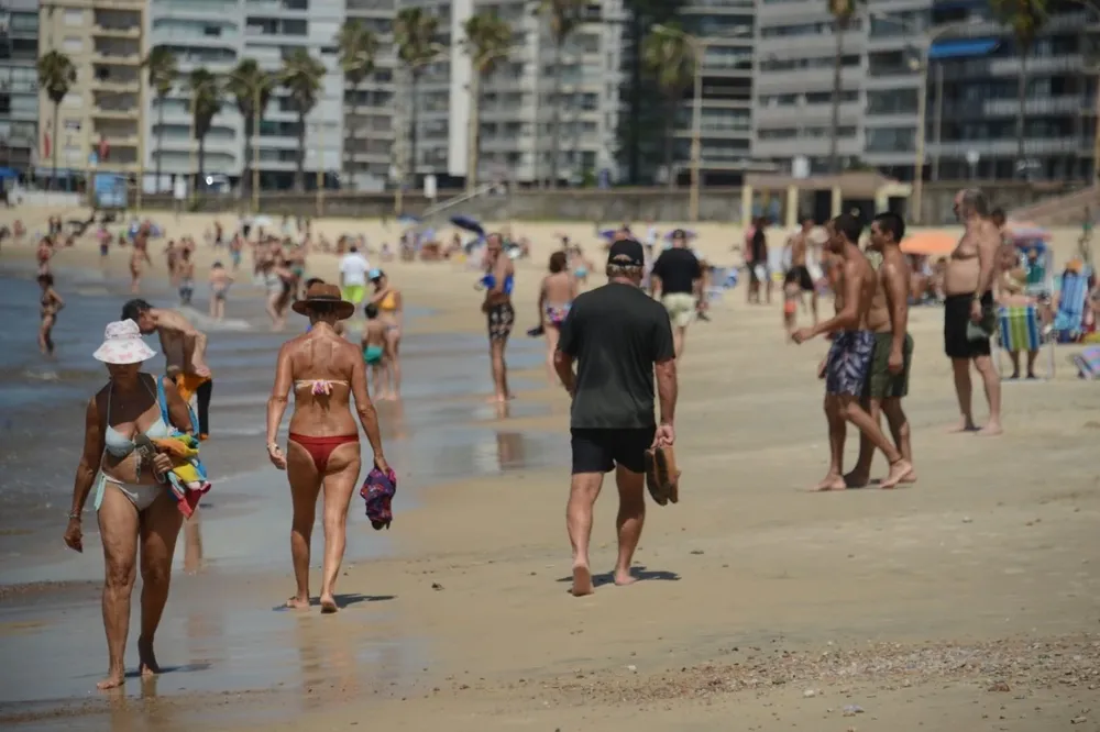 Verano en Montevideo. Archivo