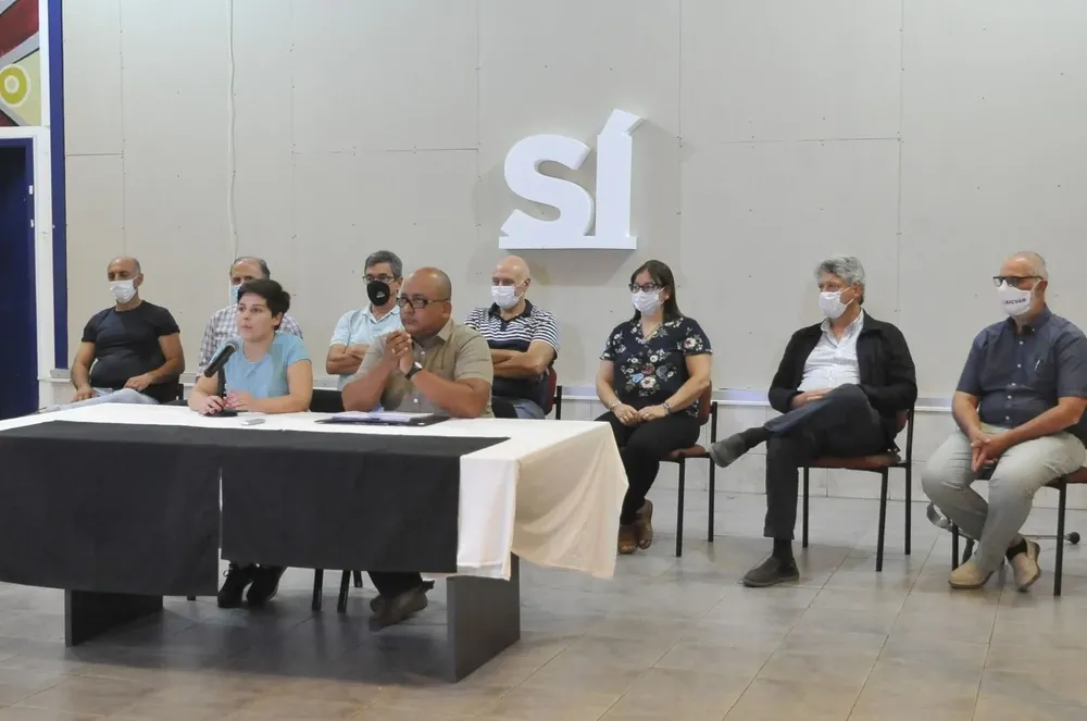 Conferencia de prensa por referéndum, luc, voto si